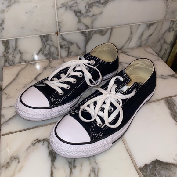 Converse Shoes - Low too black all star converse